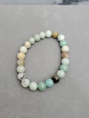 Amazonite Beaded Stretch Bracelet in Soft Green and Cream